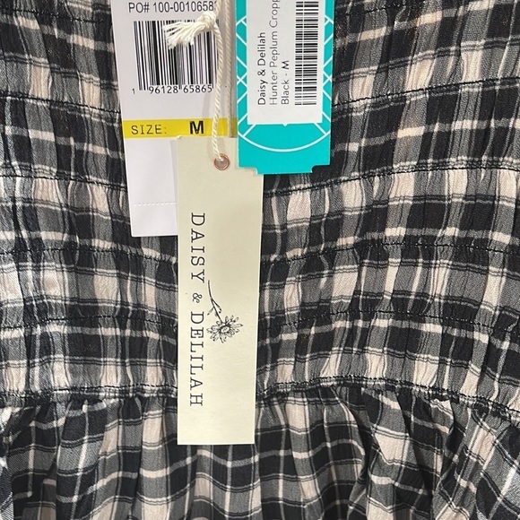 DAISY & Delilah Peplum Crop top Stitch Fix - Picture 4 of 5